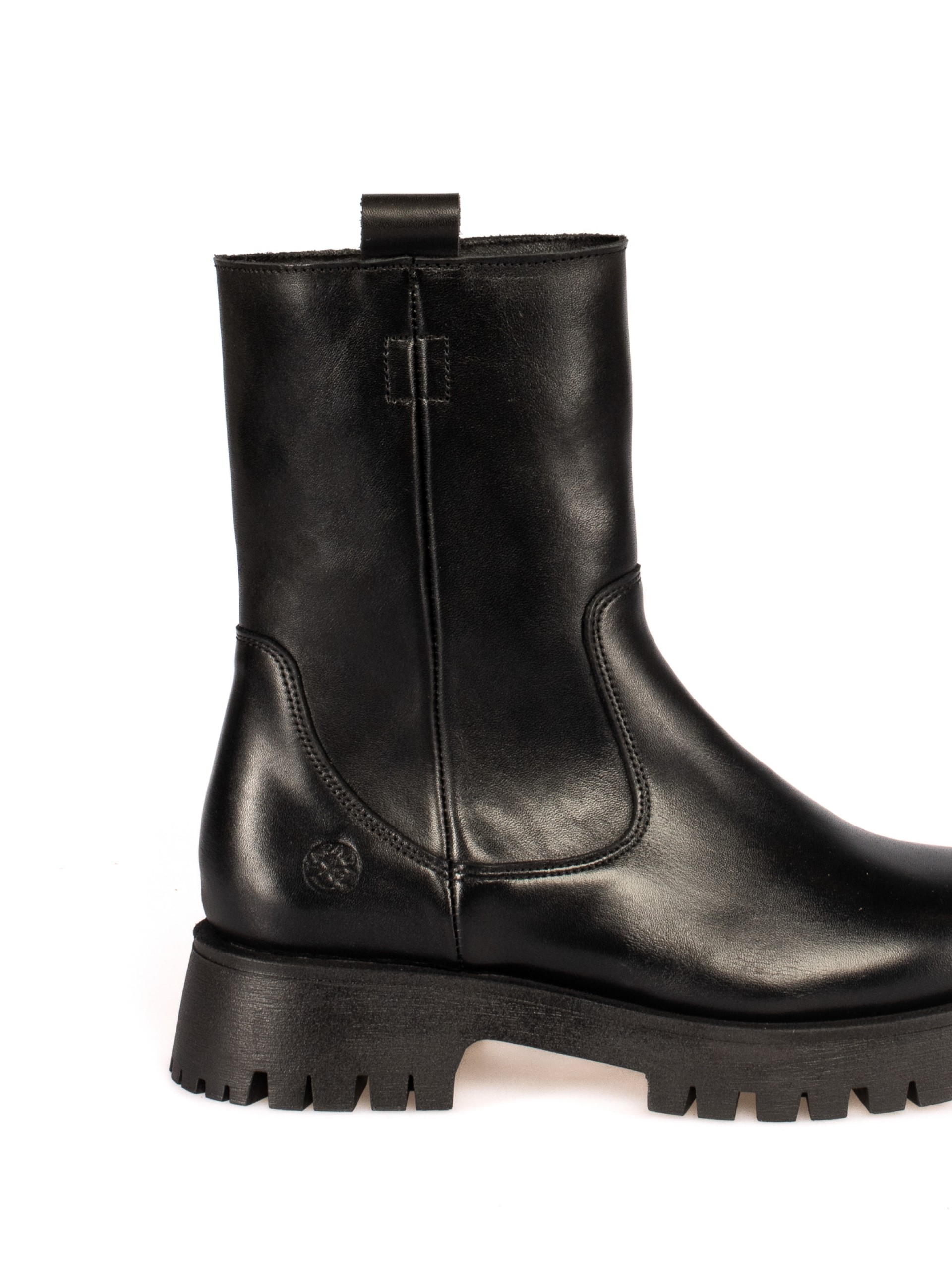 Bota Sola Grossa em Pele