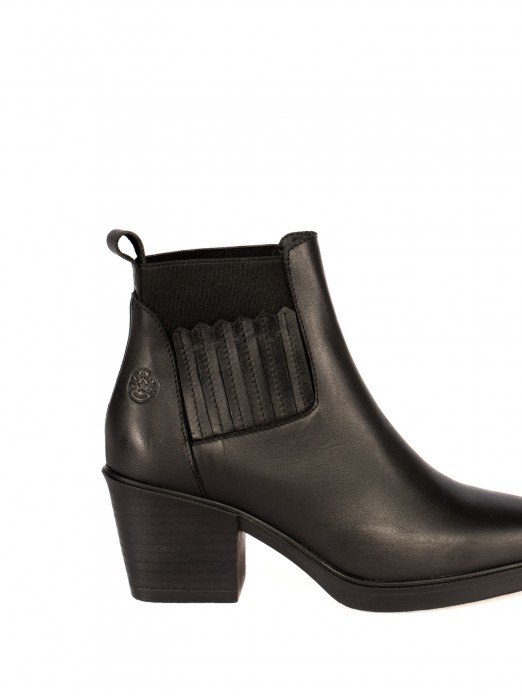 Leather Ankle Boot with Elastic
