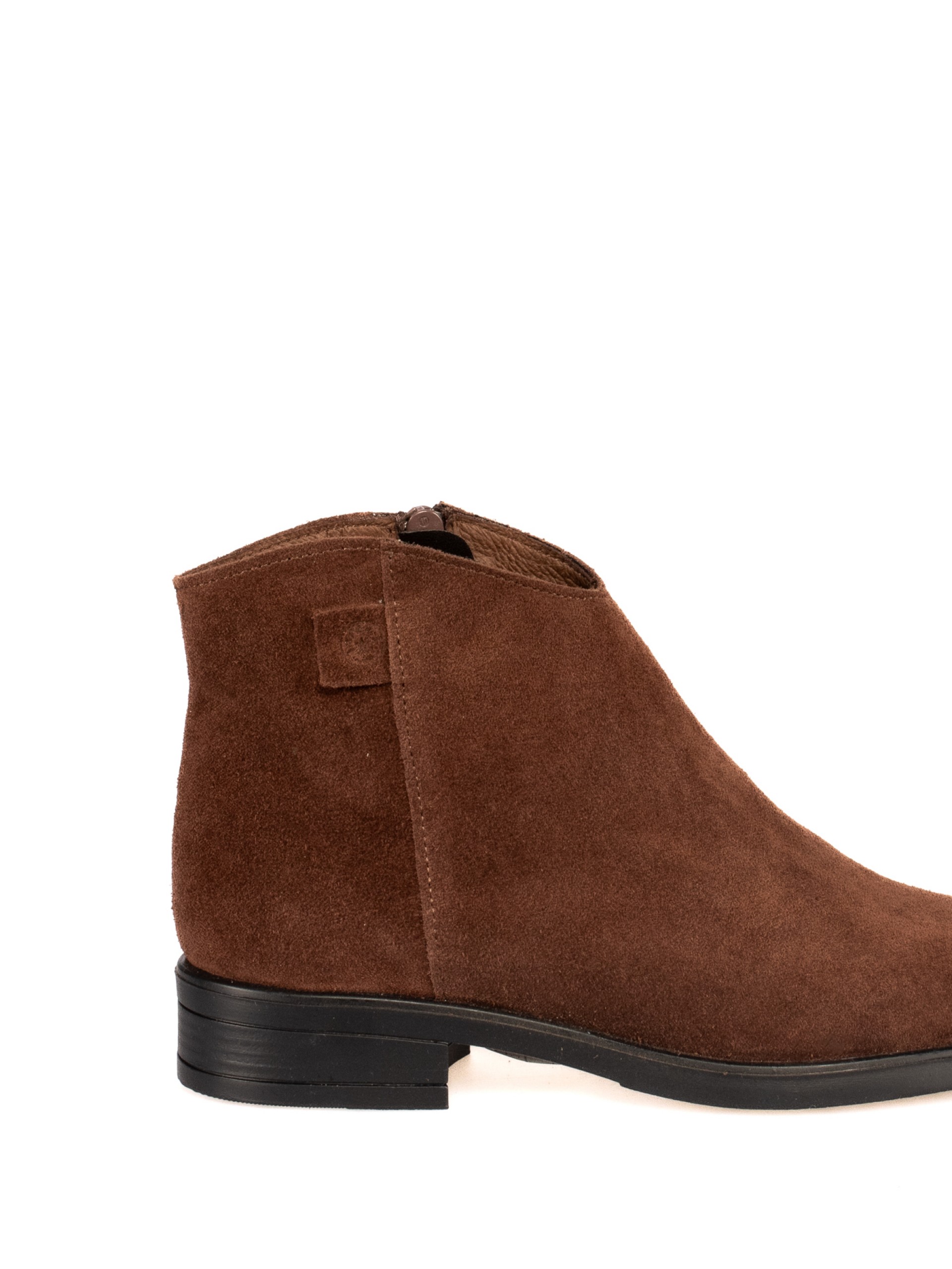 Botim Curto em Camurça