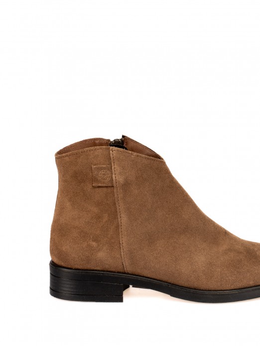 Botim Curto em Camura