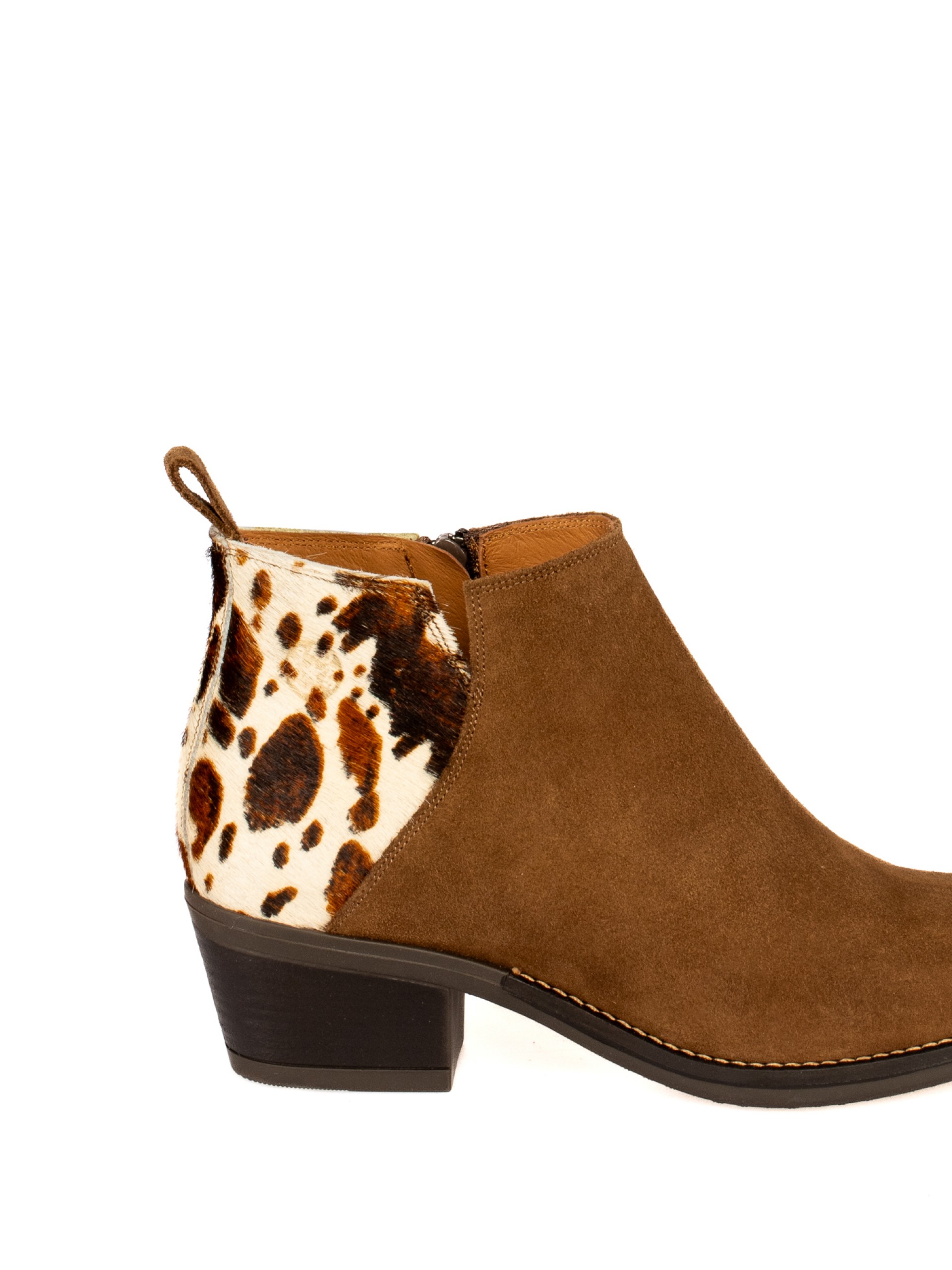 Suede Ankle Boot with Fur