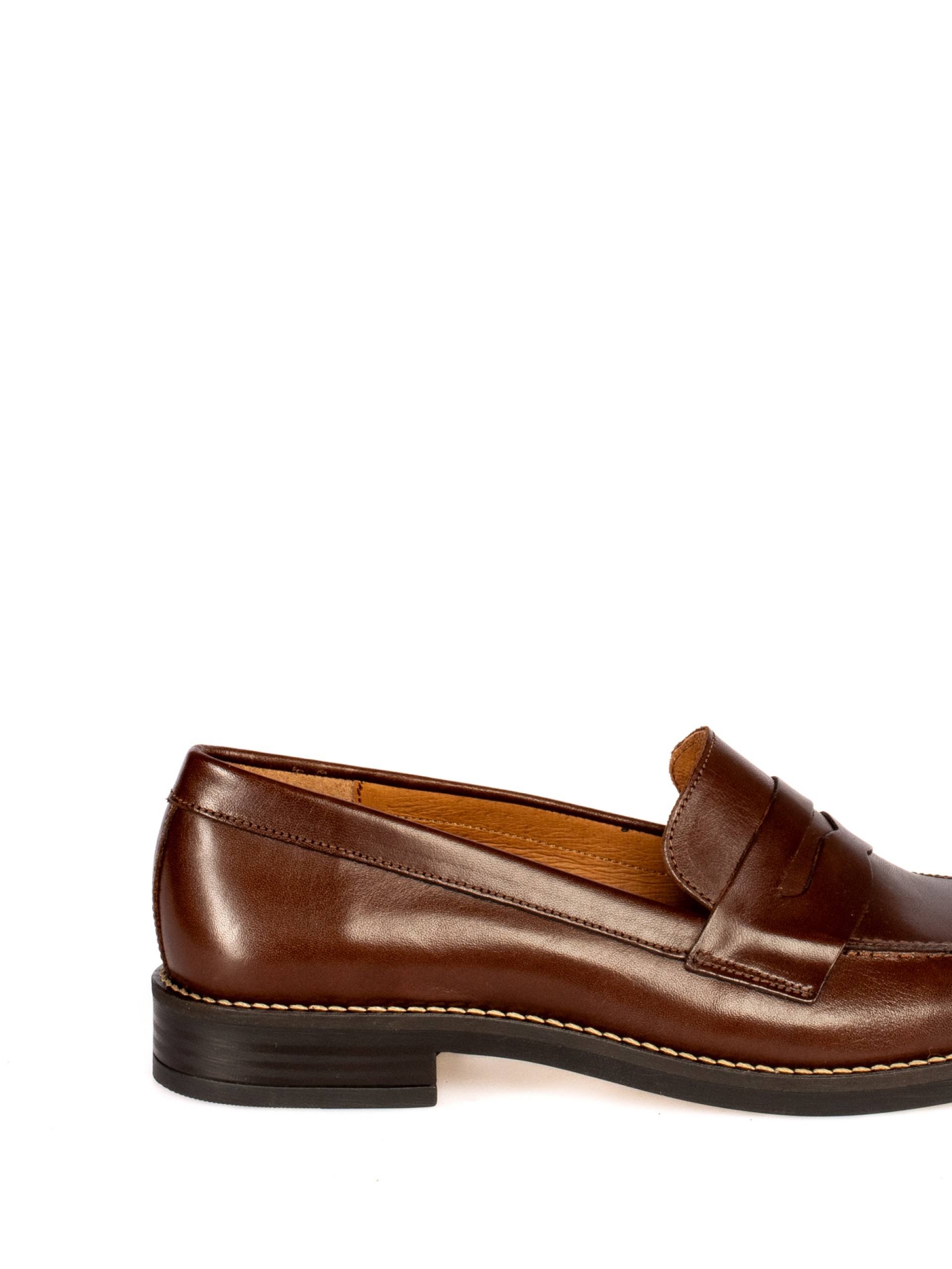 Mocassim clássico em pele