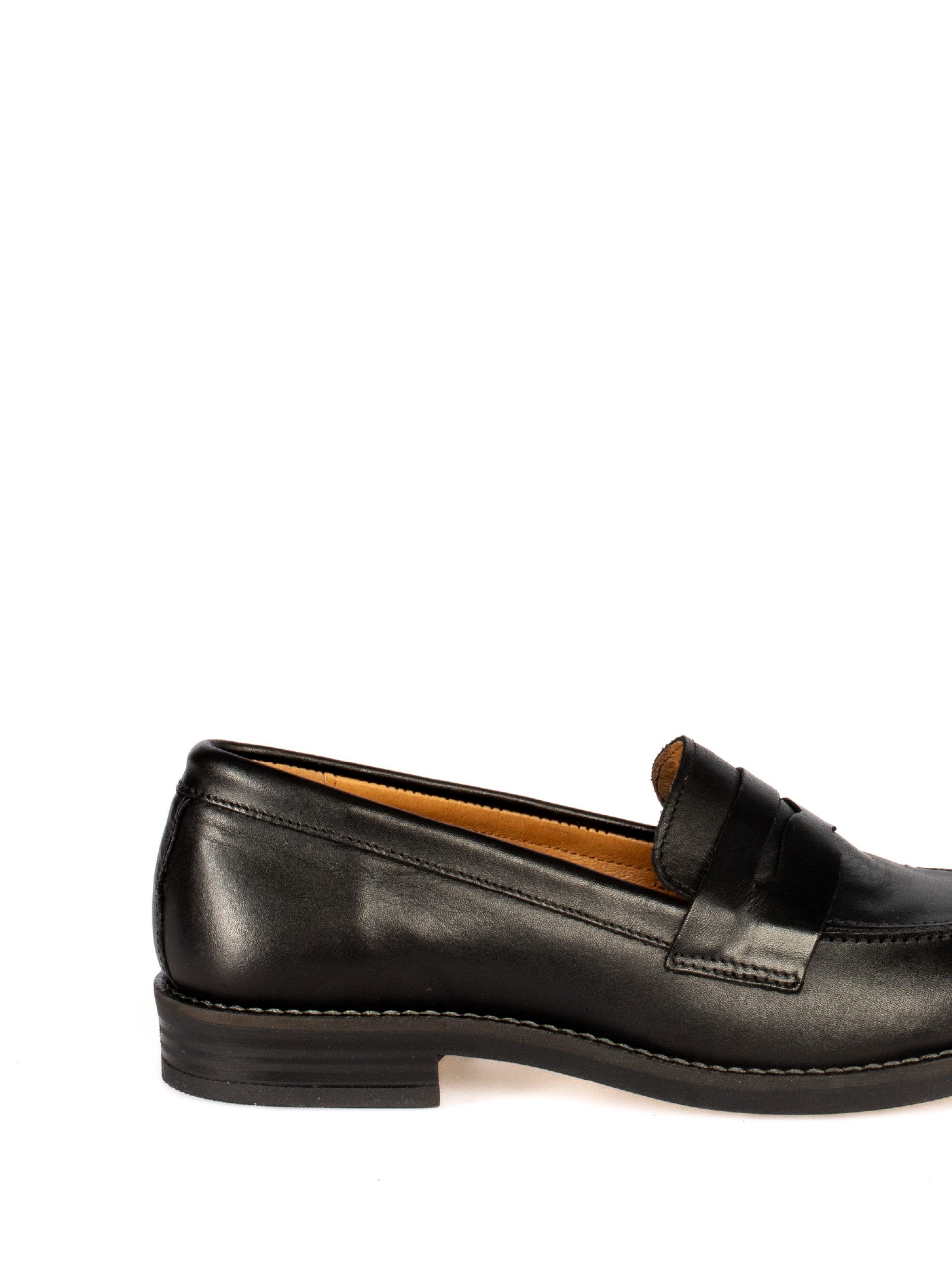 Mocassim clássico em pele