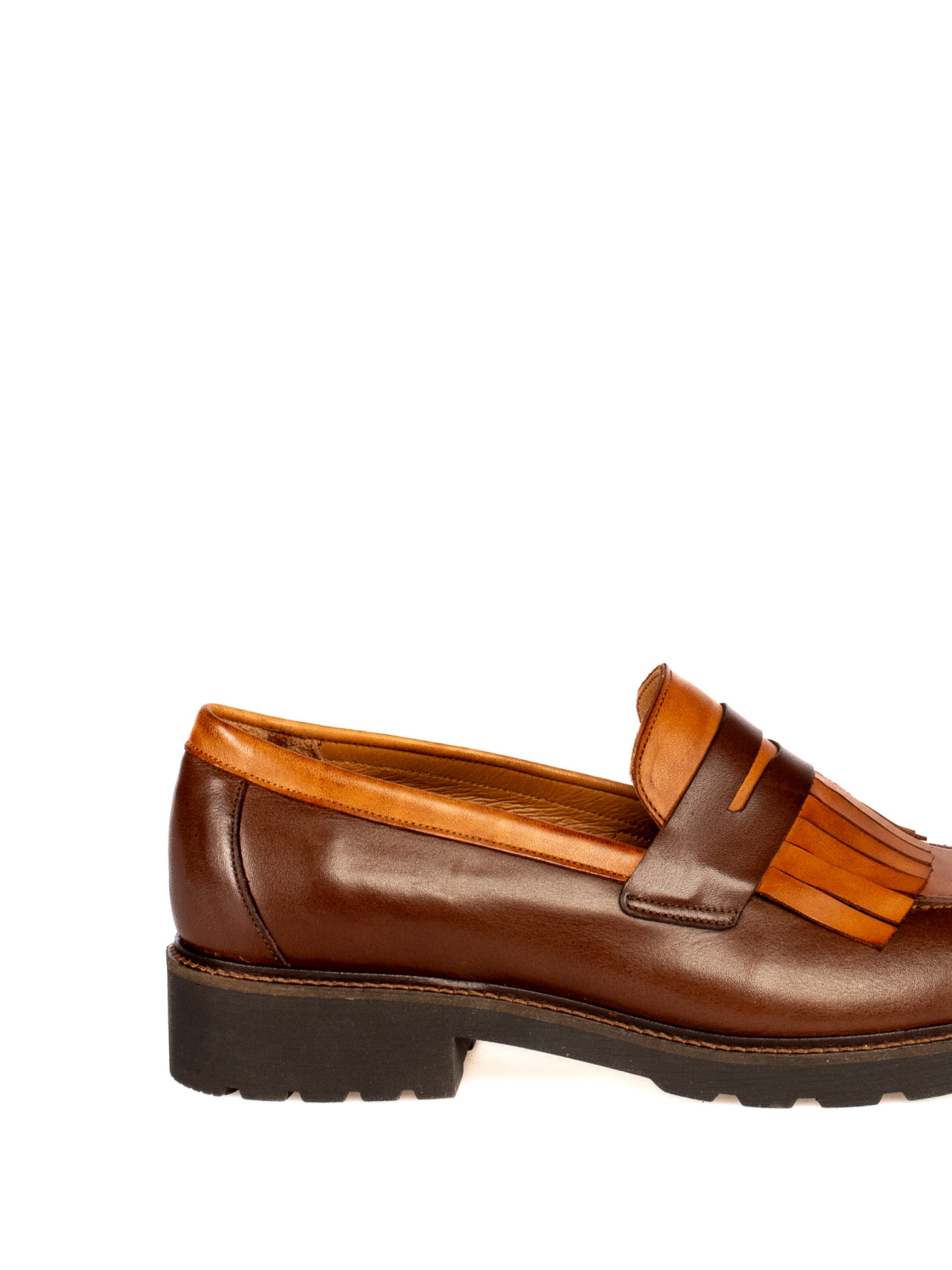 Sapato com franja em pele multicor