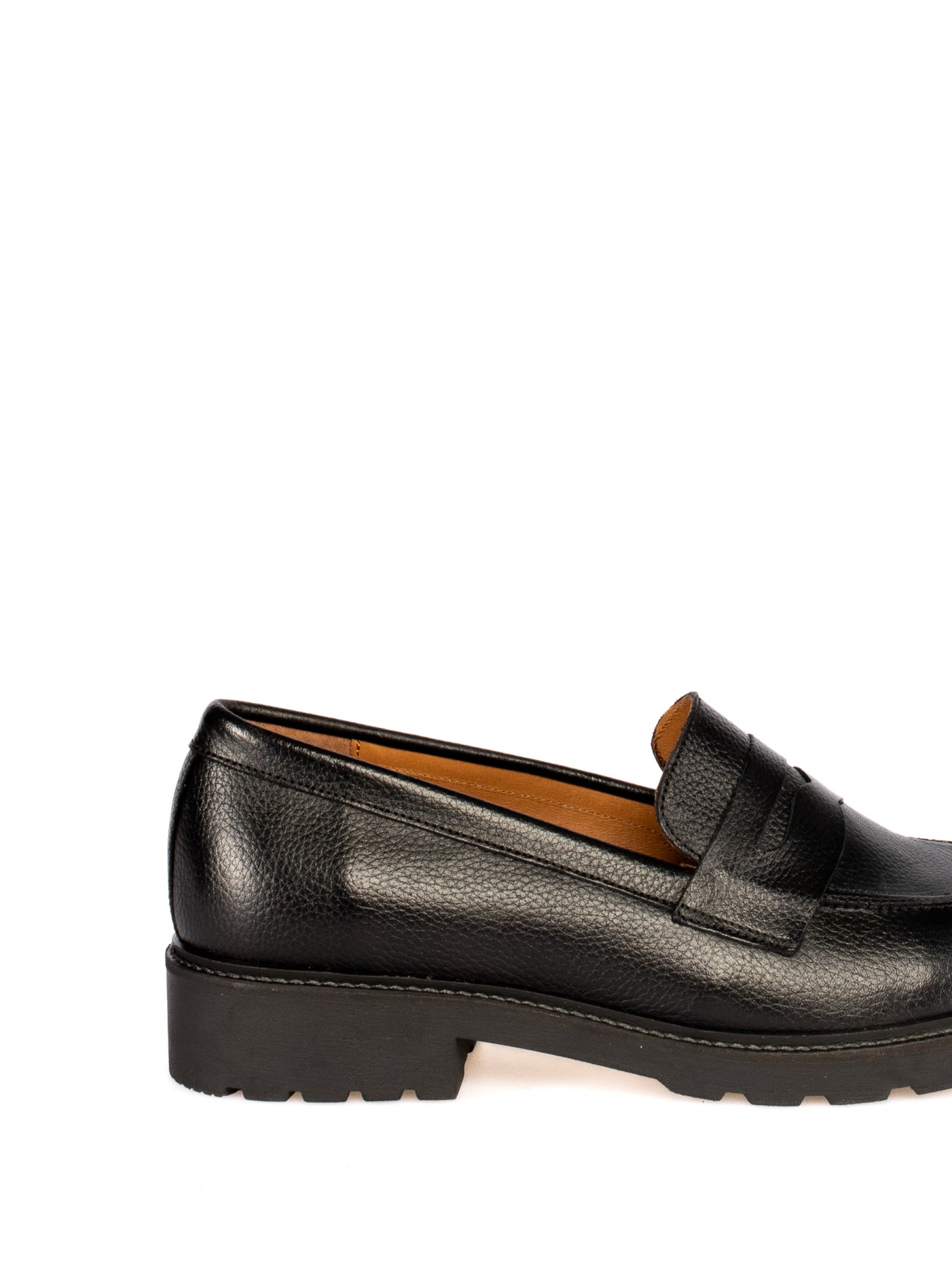 Lotus Classic Shoe in Tan Leather