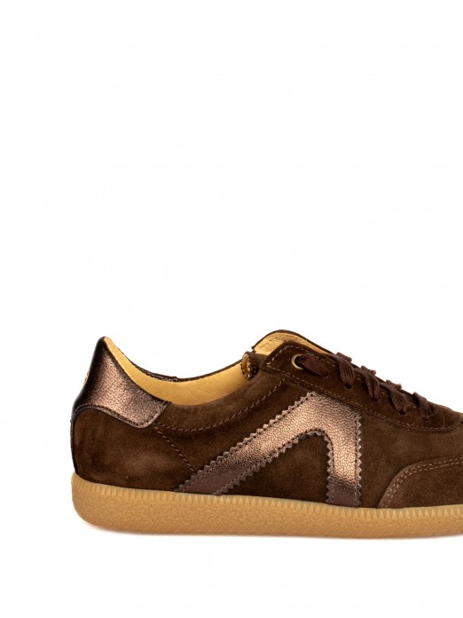 Suede Sports Shoes