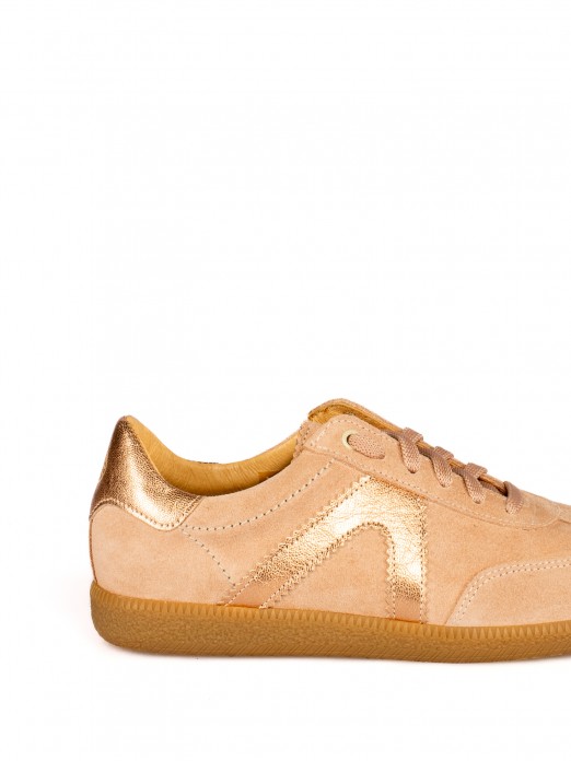 Suede Sports Shoes