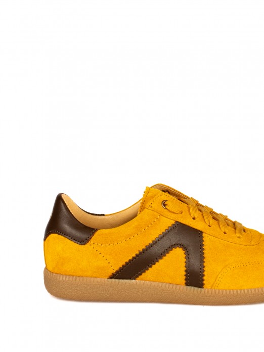 Suede Sports Shoes