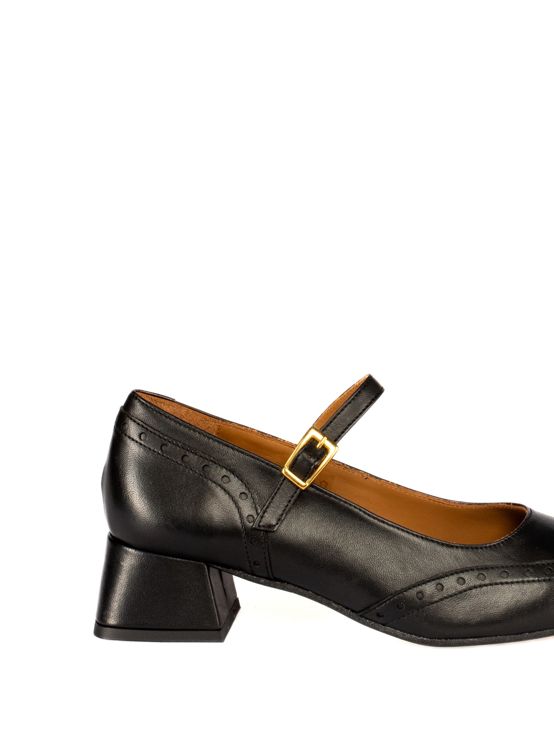 Medium Heel Leather Shoe
with English Perforation