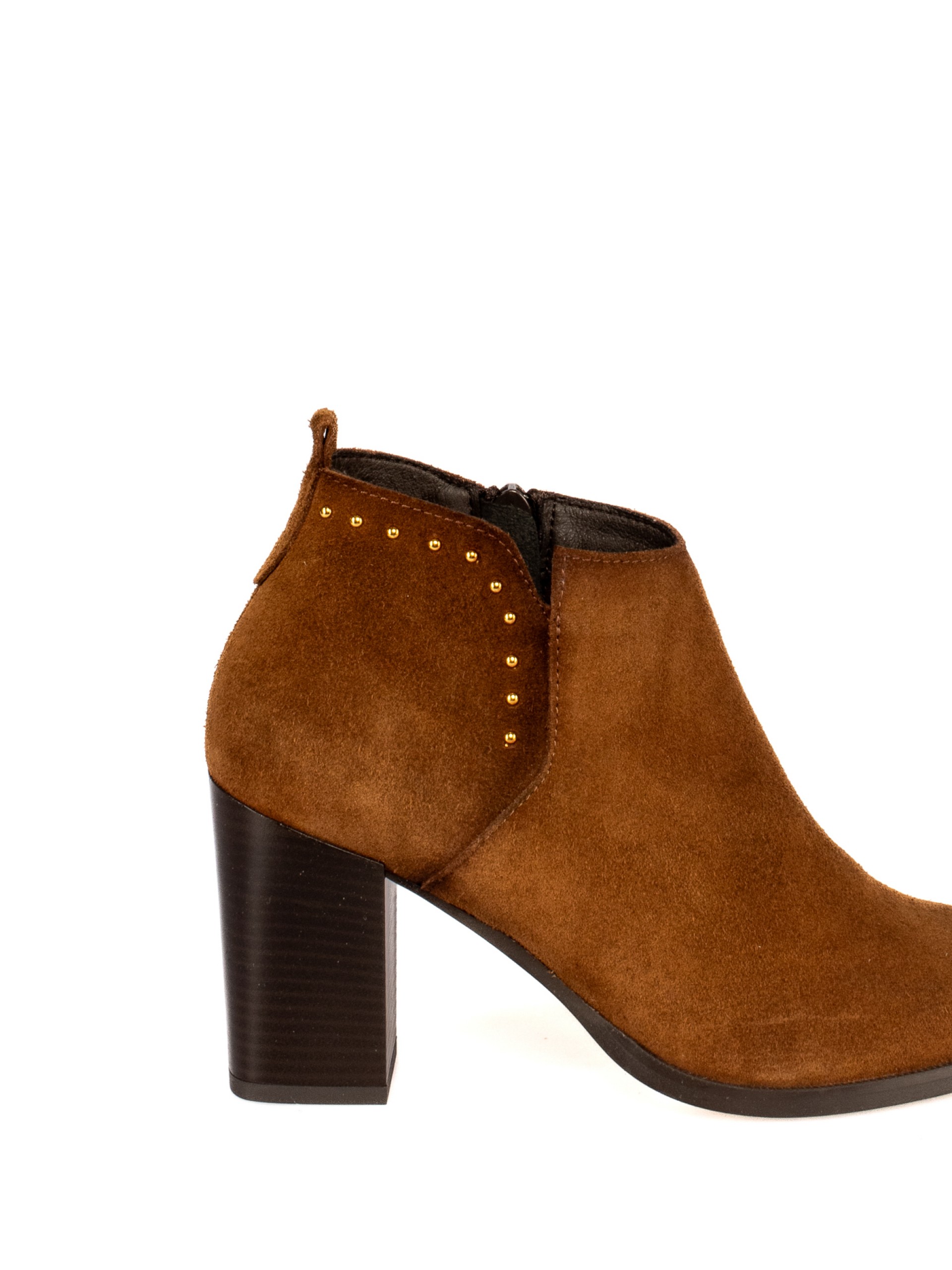 Botim em Camurça com Tachas