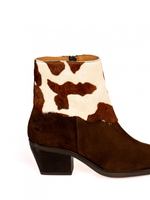 Botim estilo texano com Gola em Plo