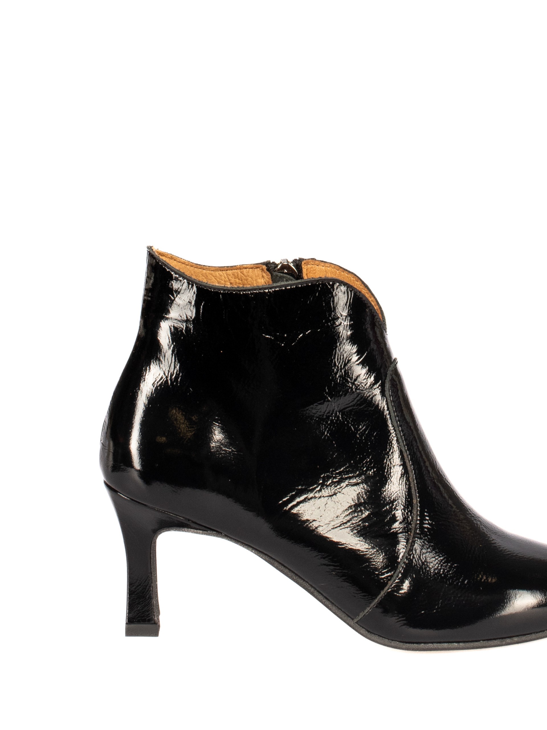 Botim de Salto Fino em Verniz