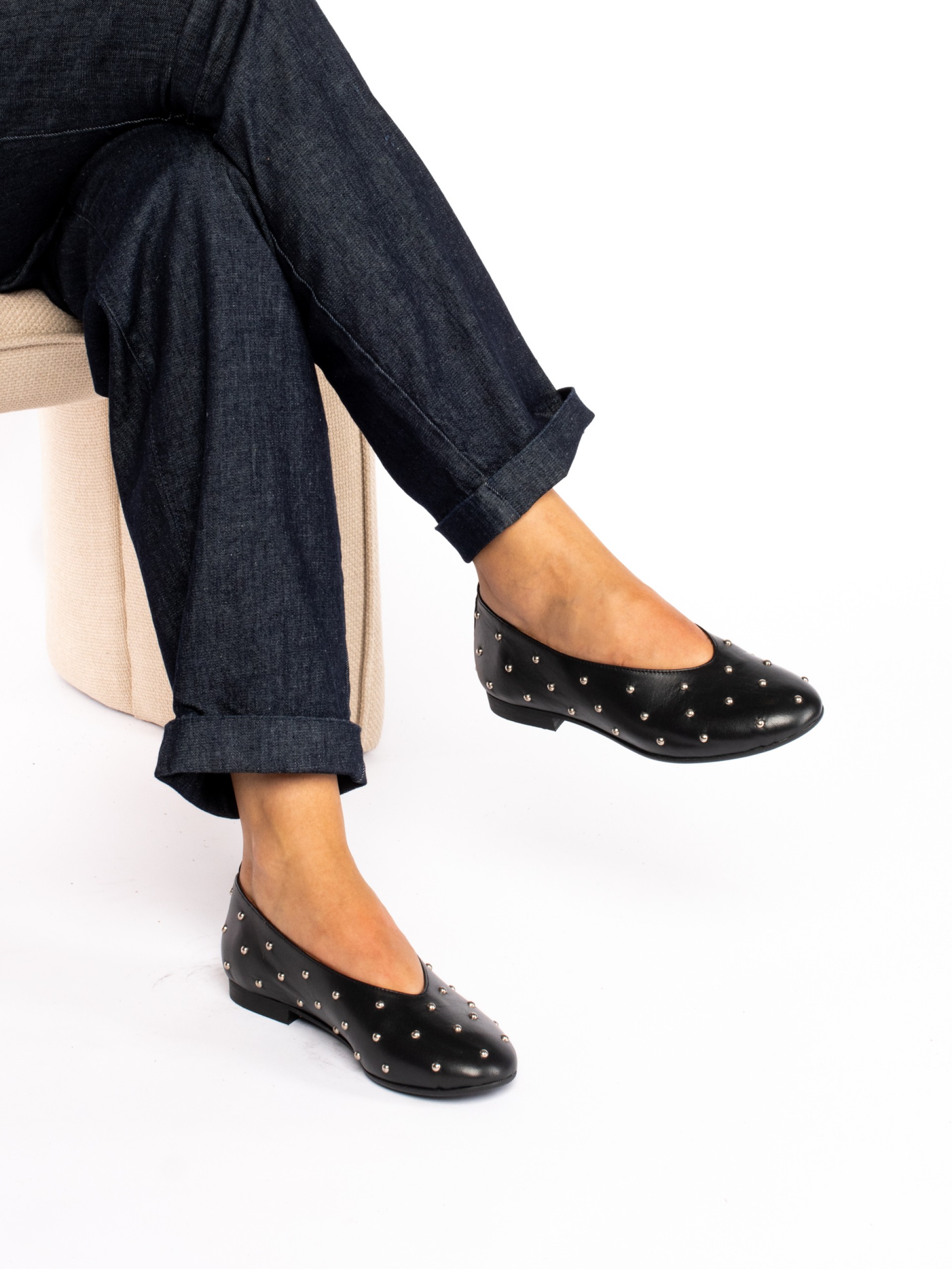 Leather sabrina with studs