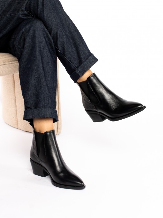 Botim Texano em Pele