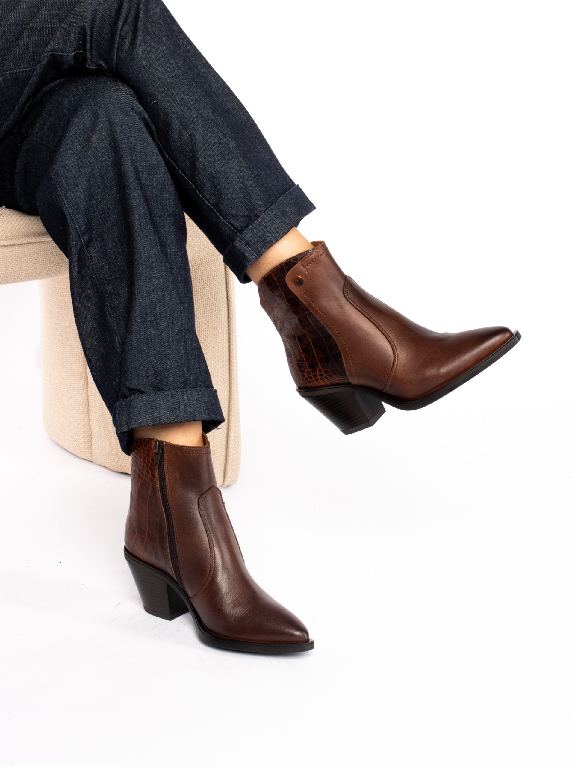 Texan ankle boots in leather with crocodile