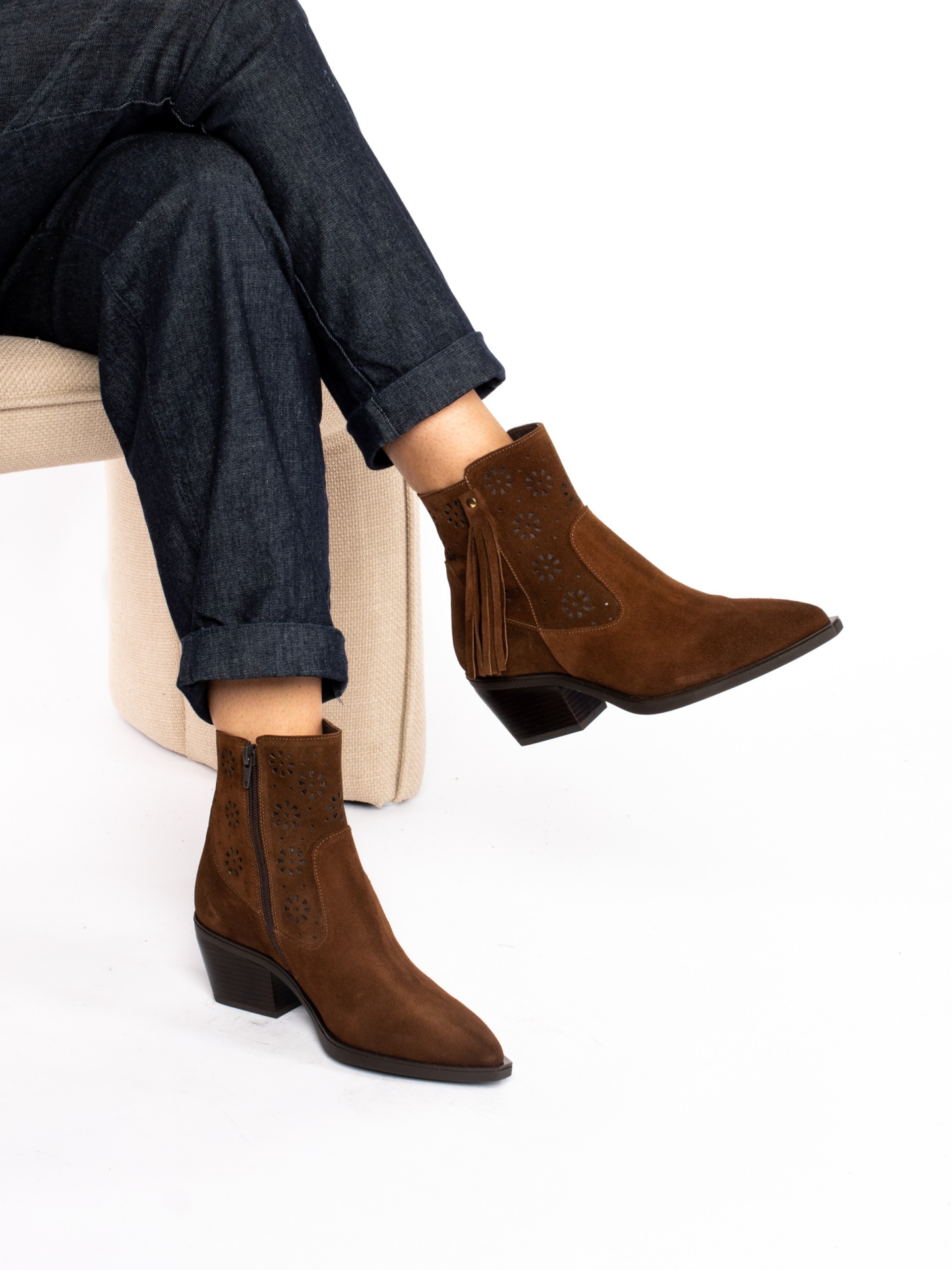 Botim Texano em Camurça com Franjas