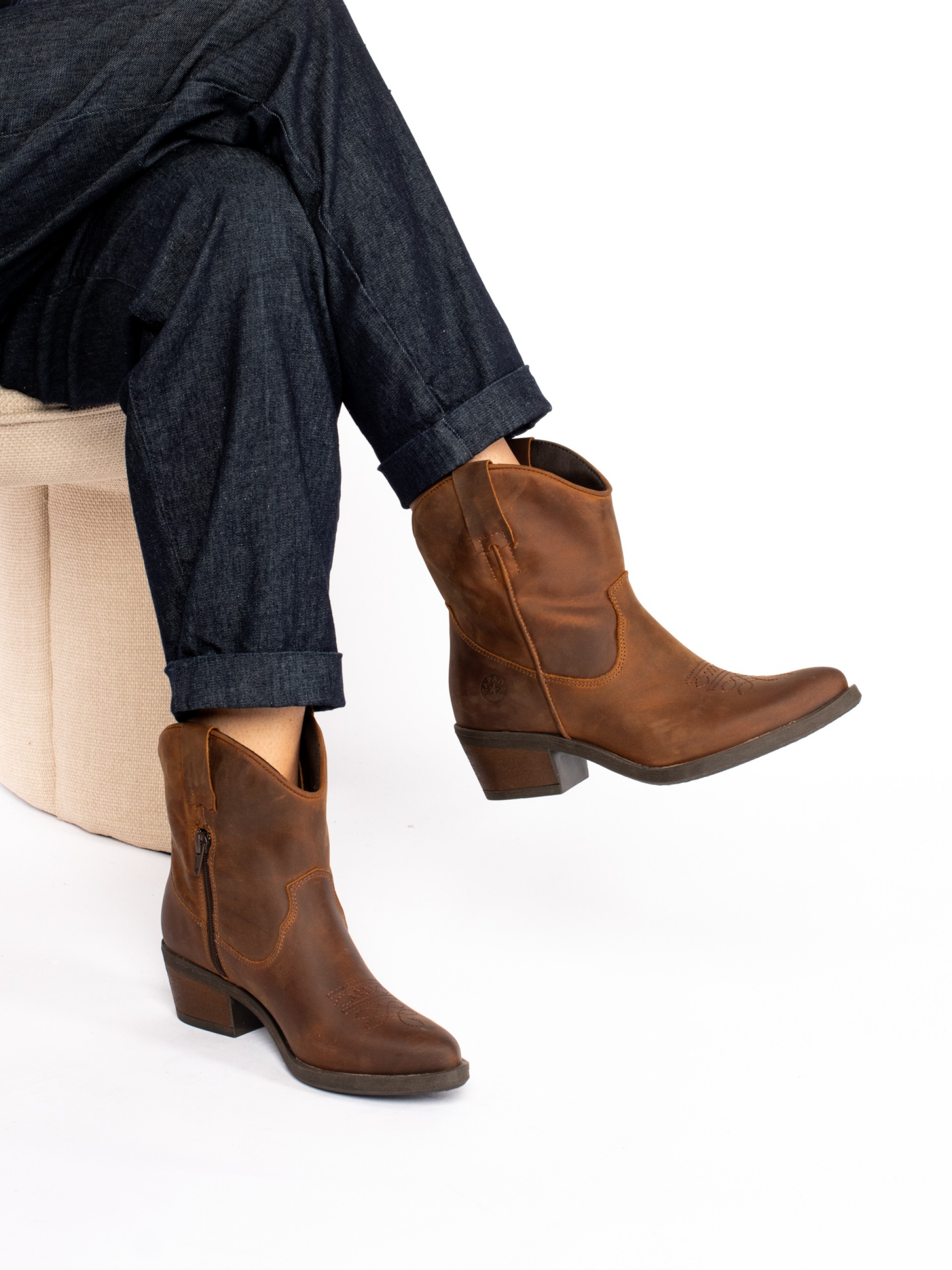 Botim texano em pele oleada