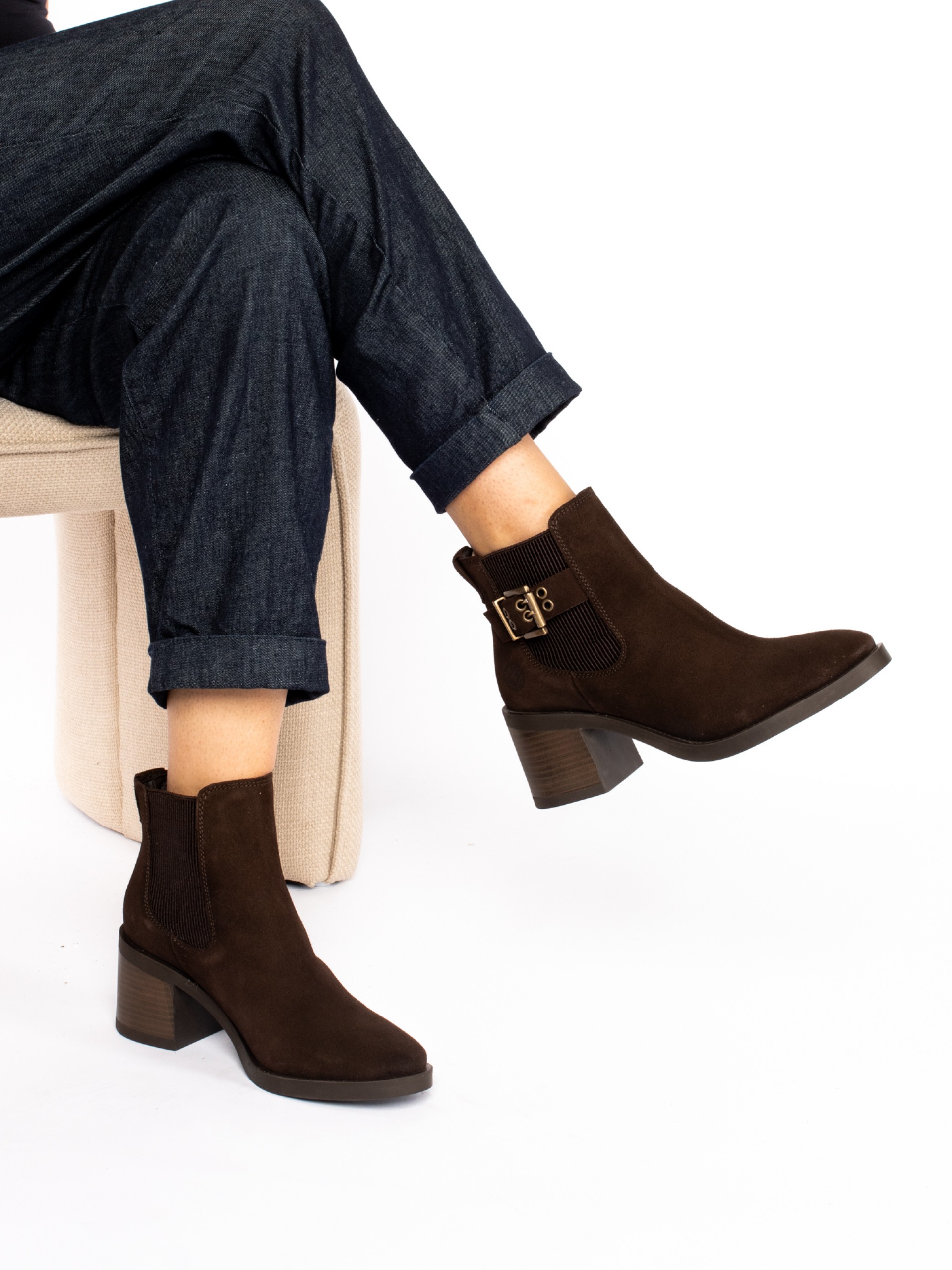 Suede heeled ankle boot with elastic and buckle