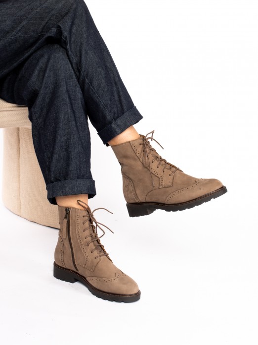 Botim Oxford
 em pele nobuck