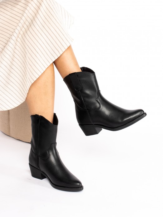 Mid-Calf Texan Boot