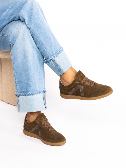 Suede Sports Shoes