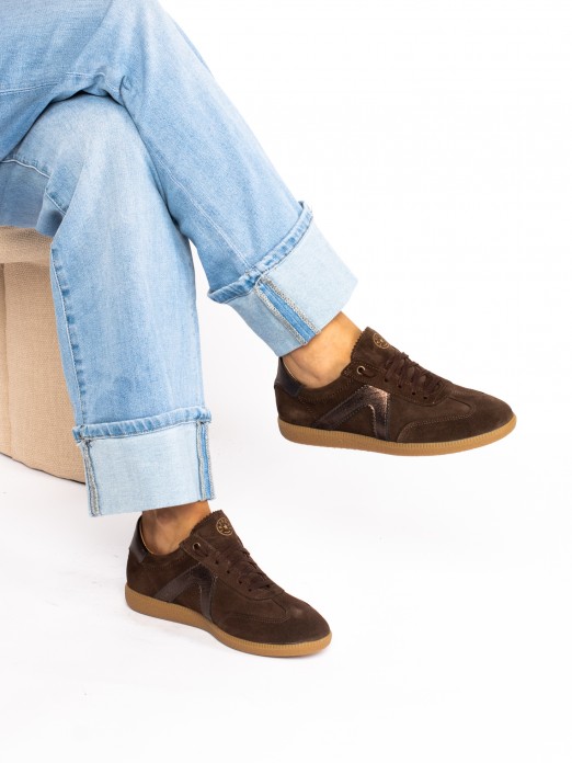Suede Sports Shoes