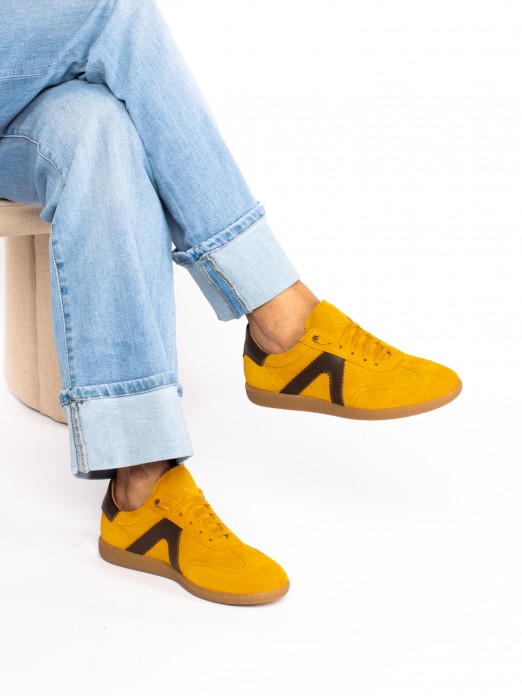 Suede Sports Shoes