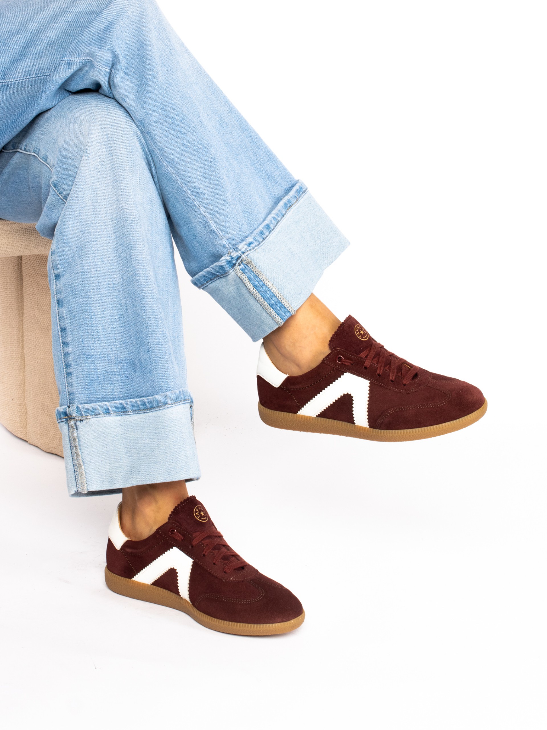 Sapato Desportivo em Camurça