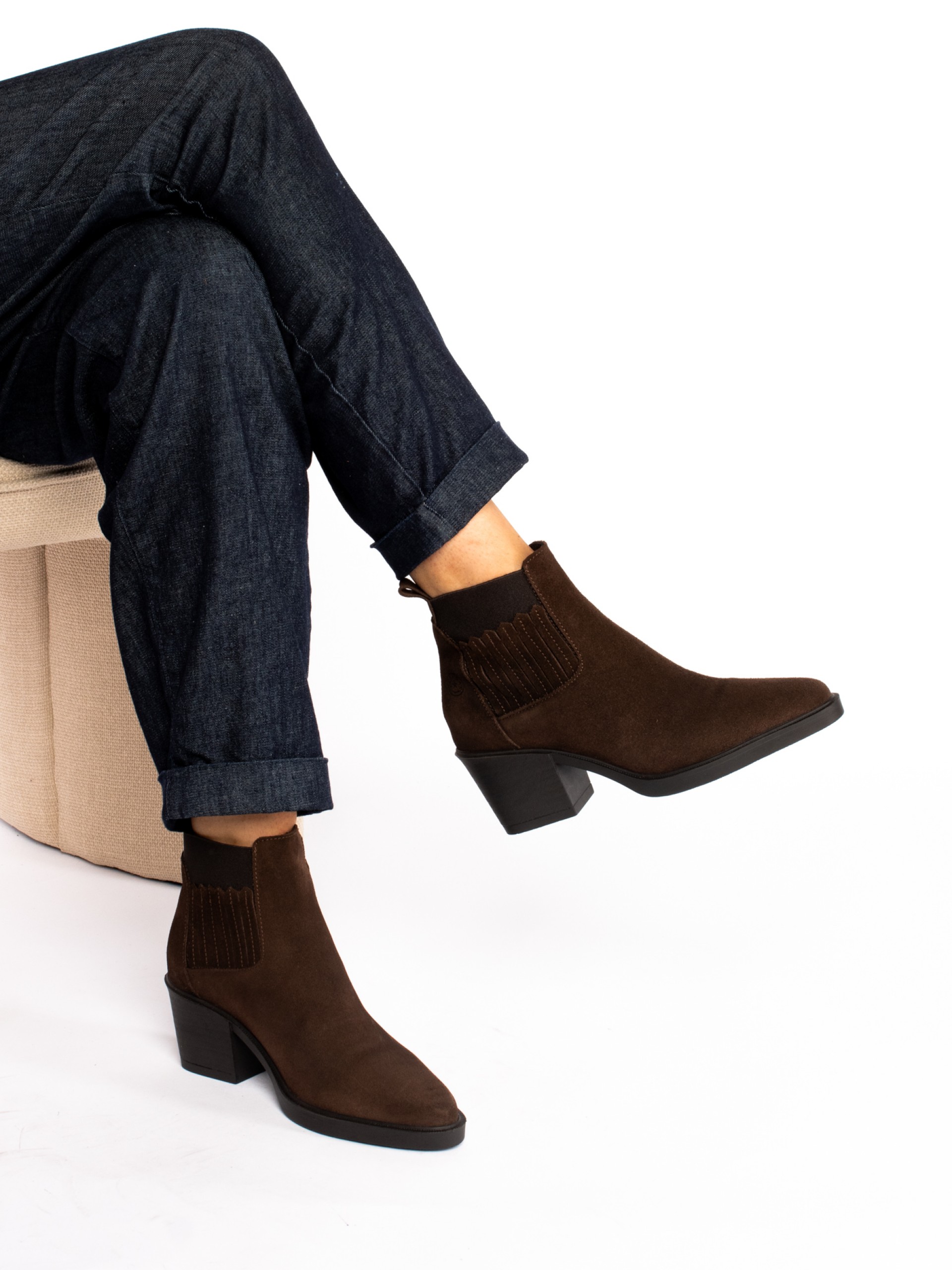 Botim Camurça com Elástico