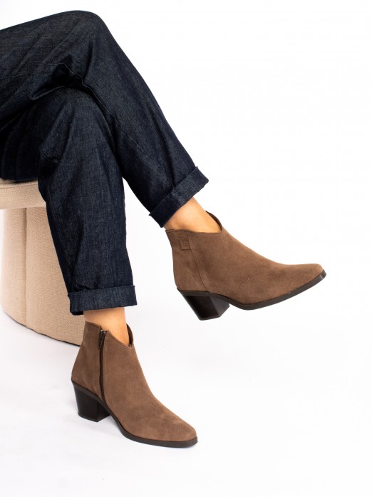 Botim de Salto em Camura