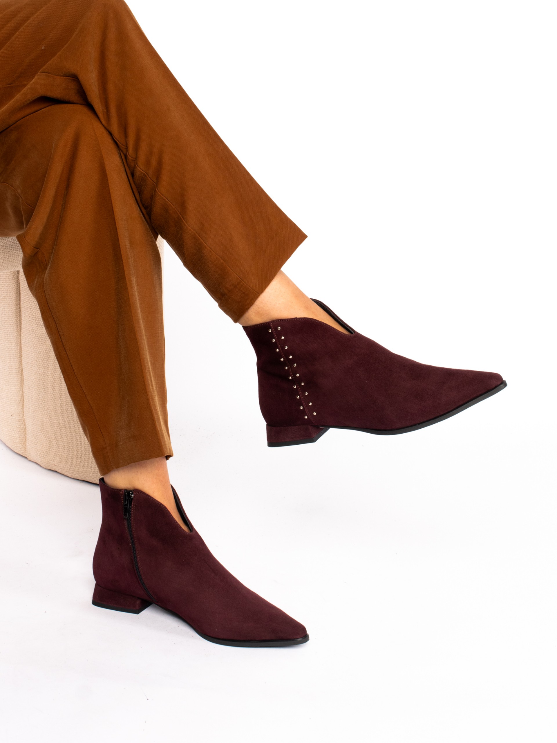 Botim em Camurça com tachas