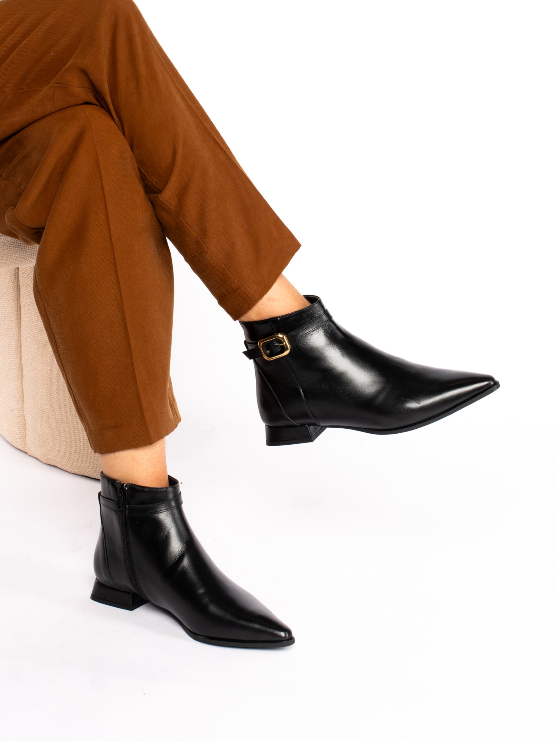 Short Ankle Boot in Leather