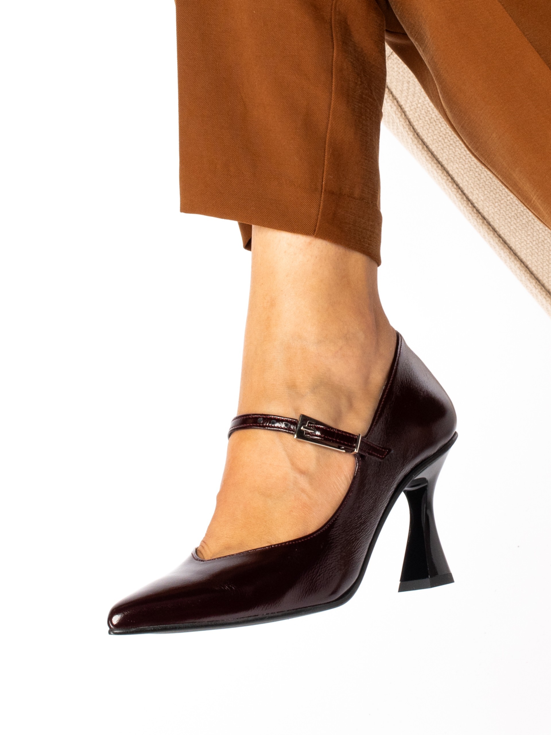 Sapato Stiletto em verniz