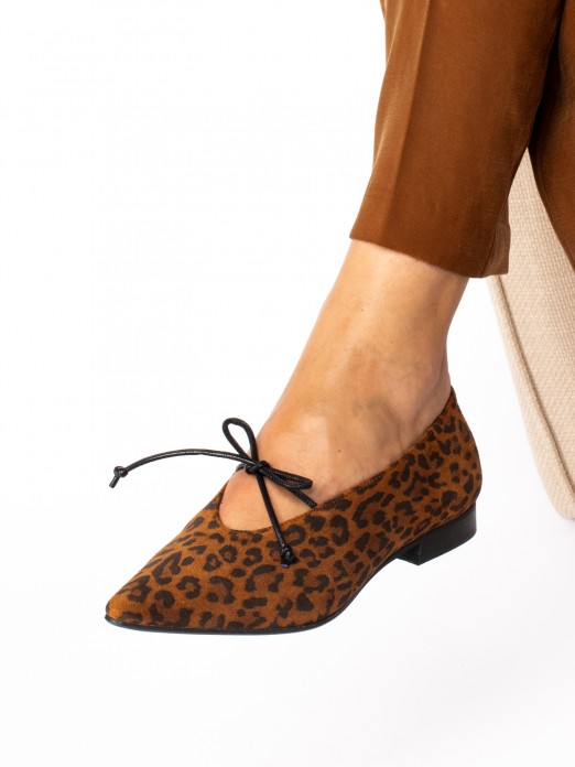 Animal print suede shoe