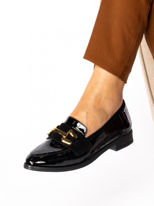Mocassim em Verniz 
com aplicao