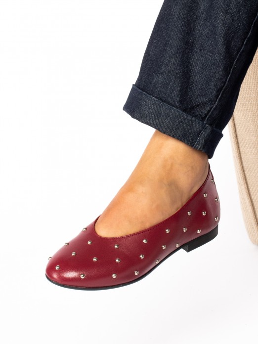 Leather sabrina with studs