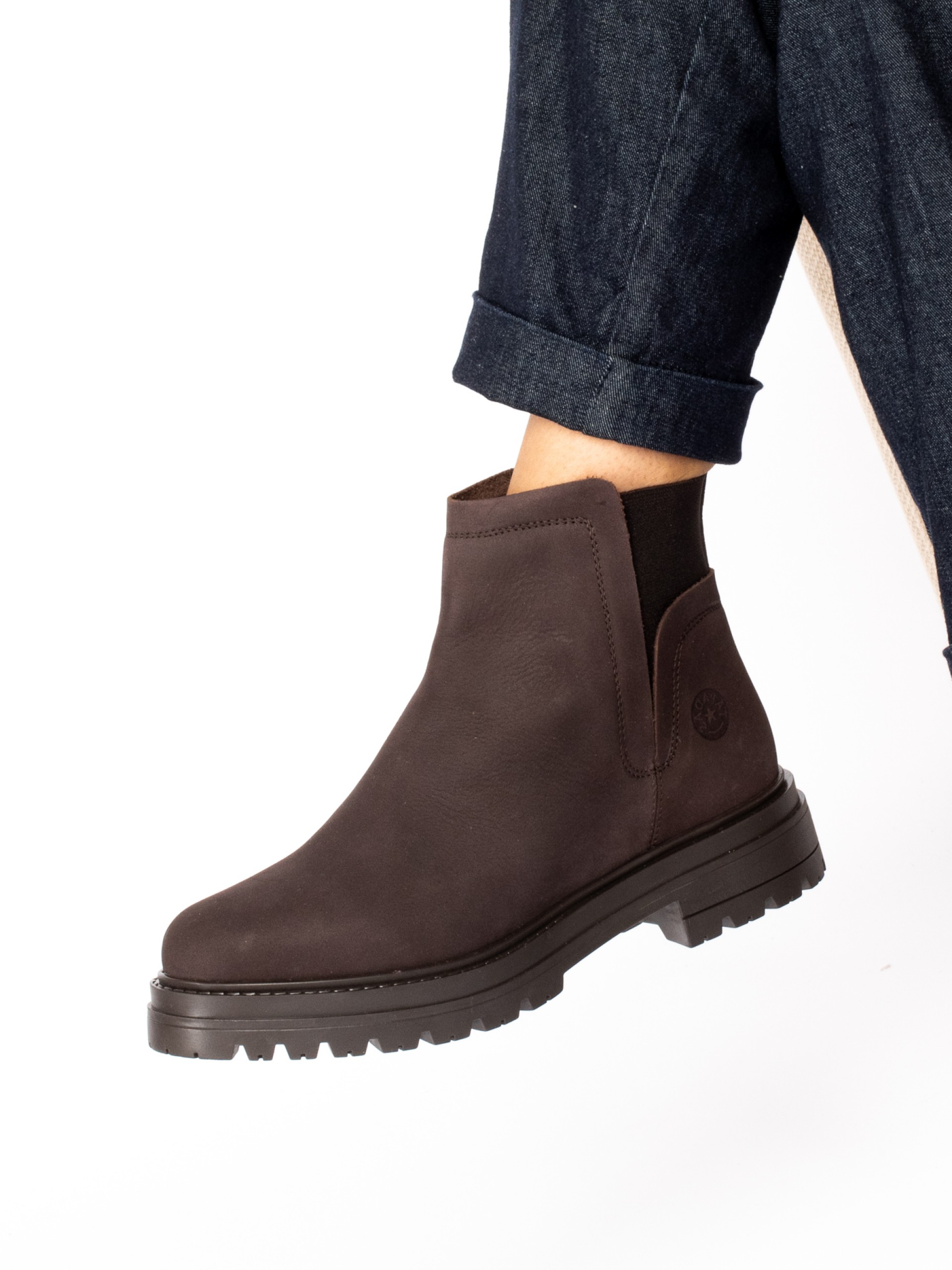 Bota Nobuck com elástico