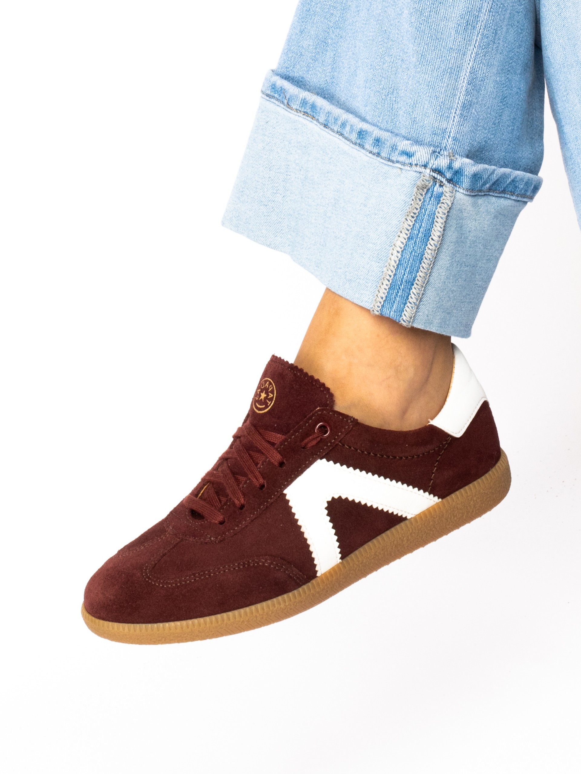 Sapato Desportivo em Camurça