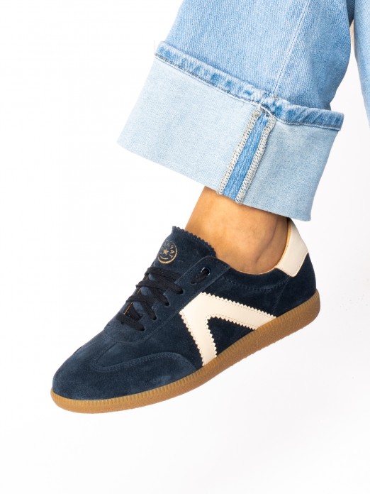 Suede Sports Shoes