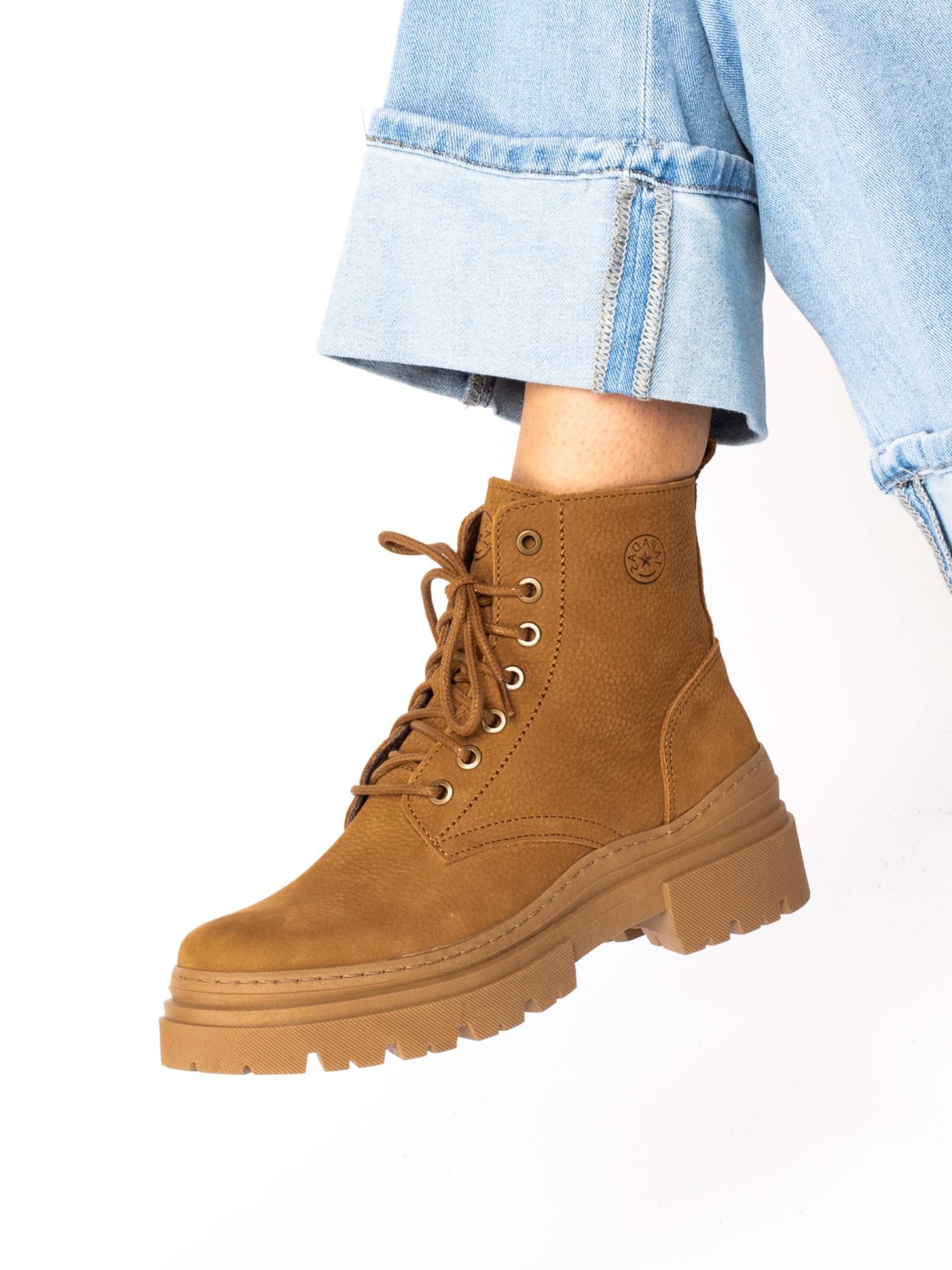 Botim Militar com sola alta