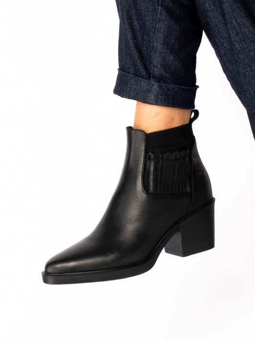 Leather Ankle Boot with Elastic