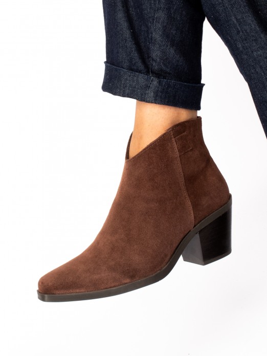 Botim de Salto em Camura