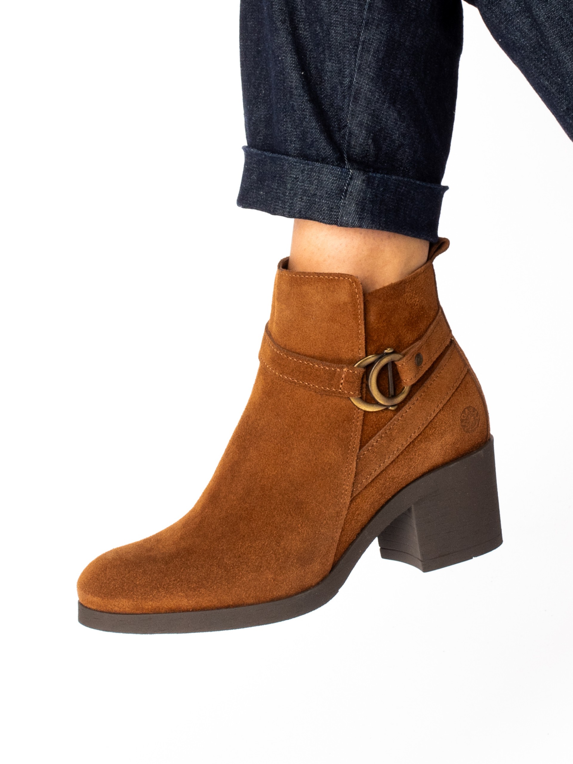 Botim em Camurça com aplicação