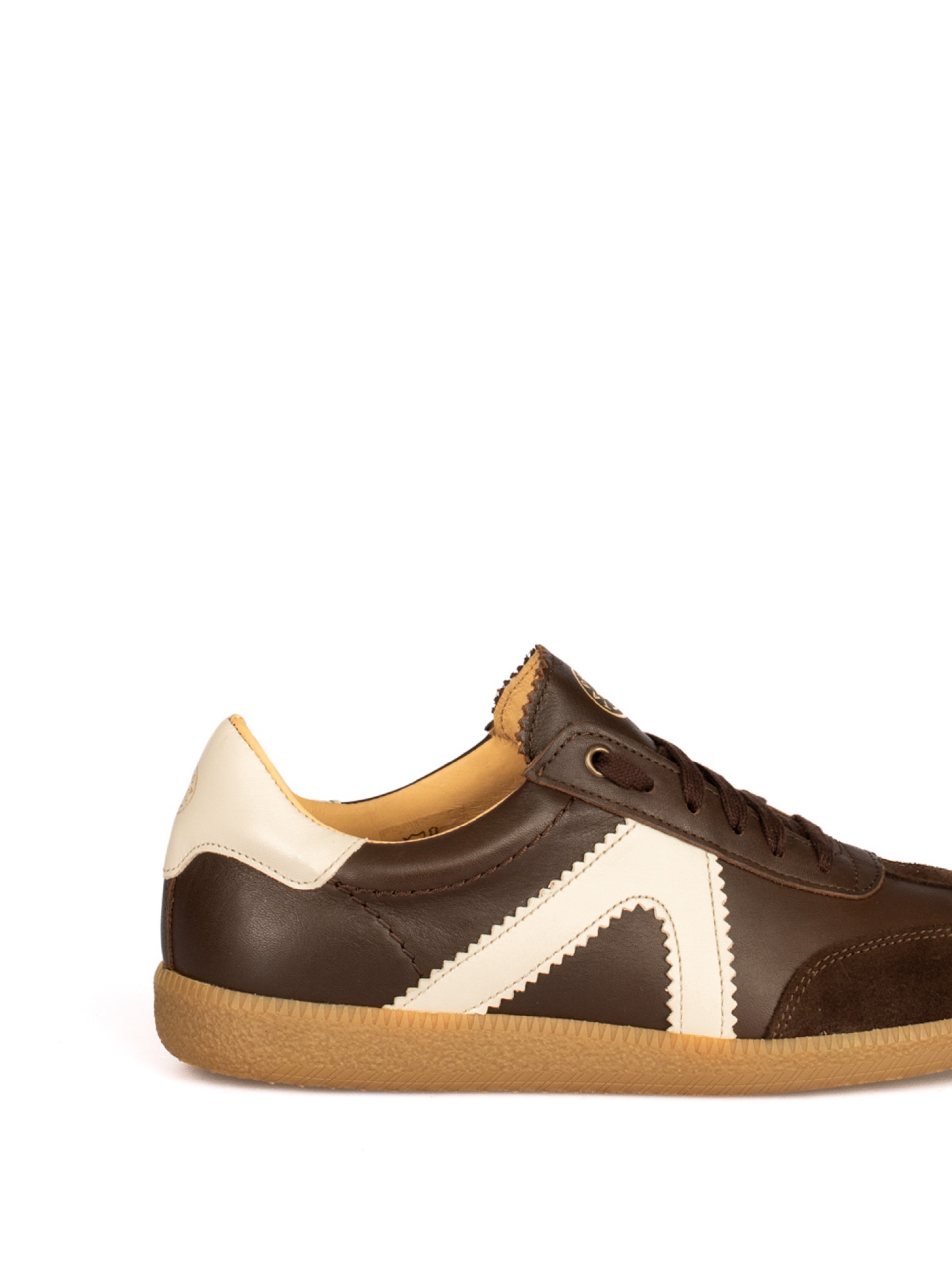 Sapato Desportivo em Pele