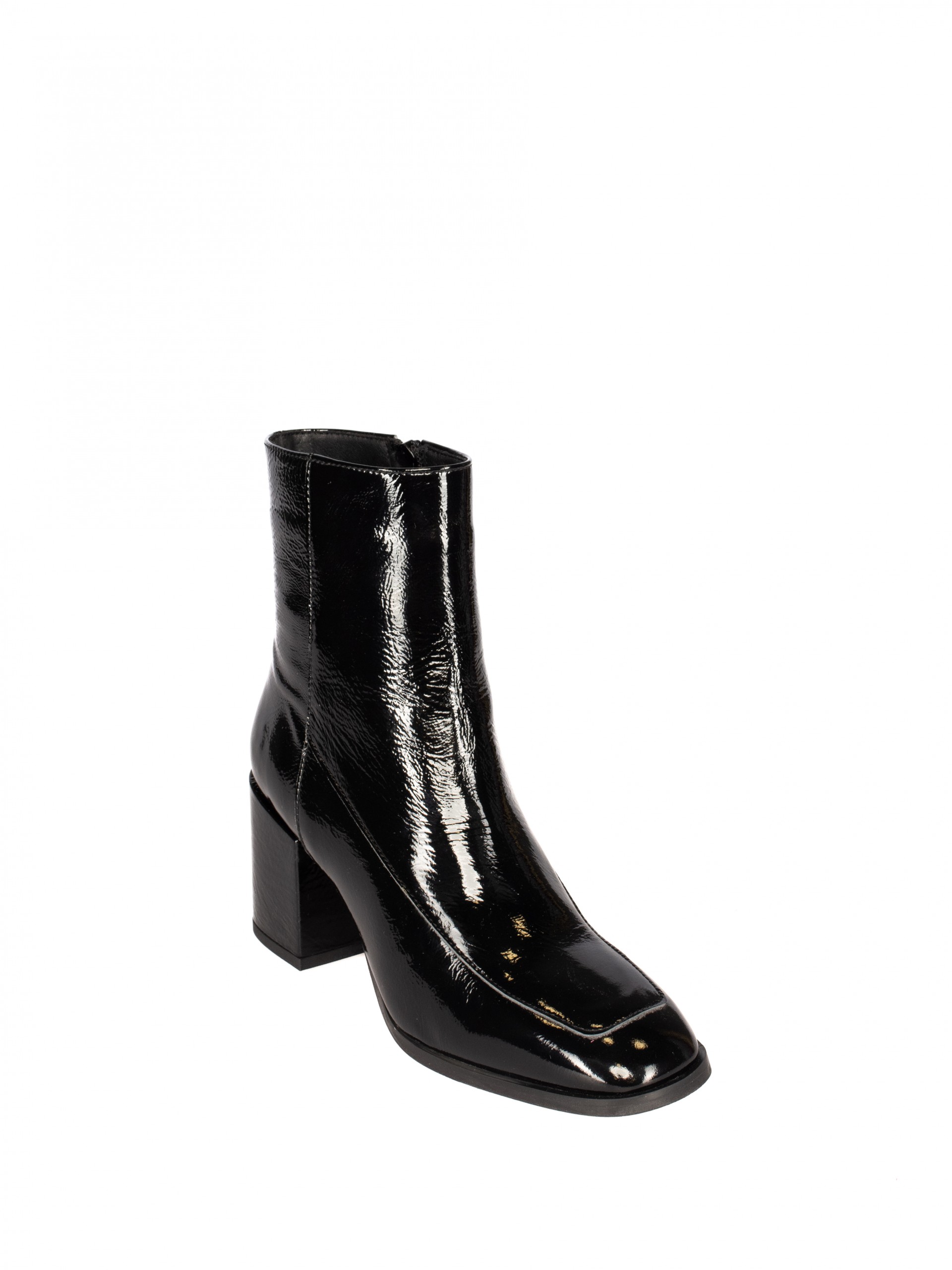 Botim de Salto Alto em Verniz