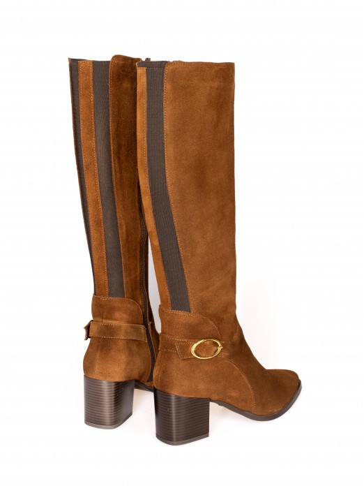 Bota Cano Alto em Camurça Bota Cano Alto em Camurça