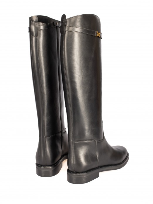 Bota Cano Alto em Pele com detalhe Bota Cano Alto em Pele com detalhe