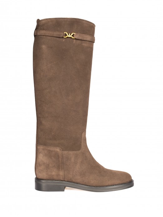 Bota Cano Alto em Camura com detalhe