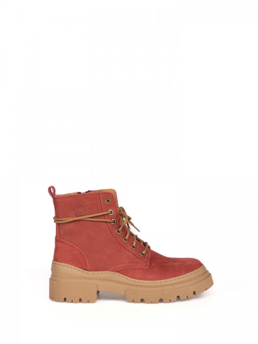 Military ankle boots with high soles Military ankle boots with high soles