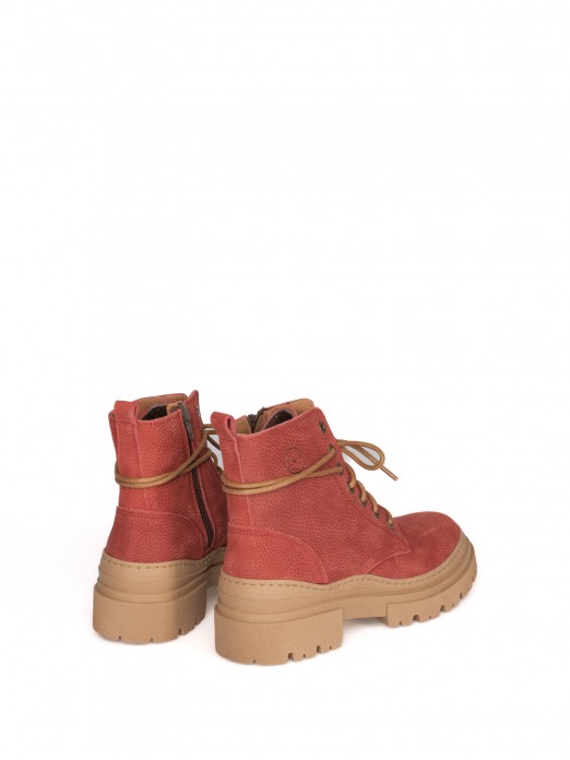 Military ankle boots with high soles Military ankle boots with high soles